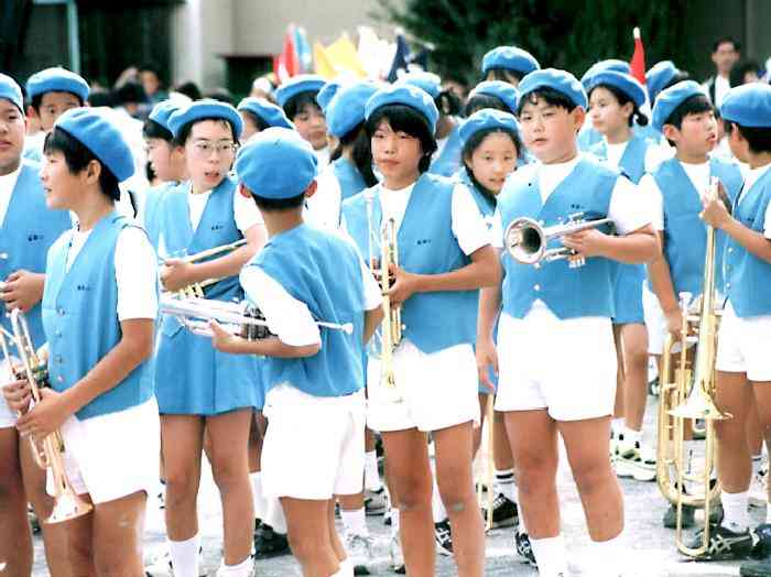 Japanese school band