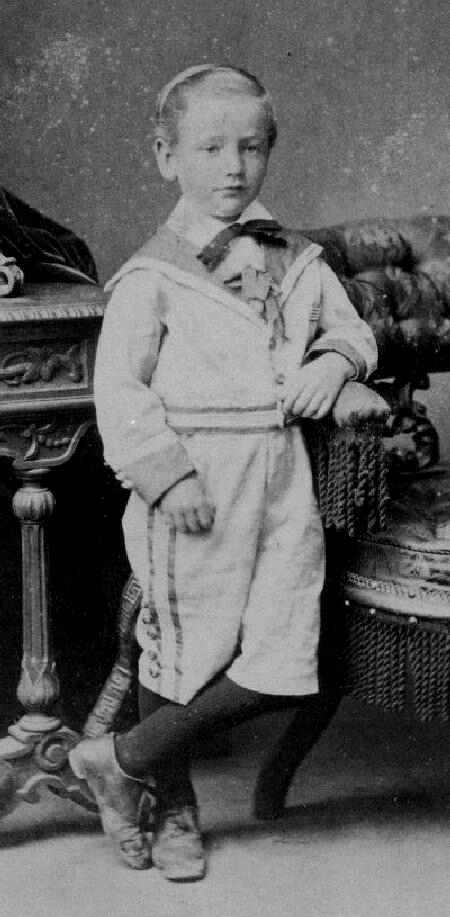 sailor suit chroonolgy