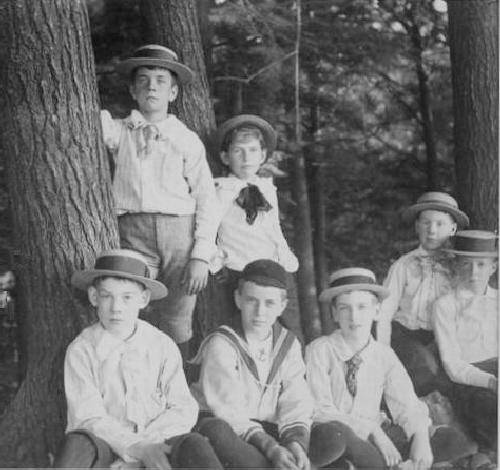 boys boaters