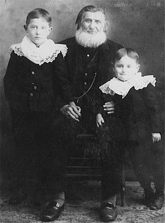American lace collars