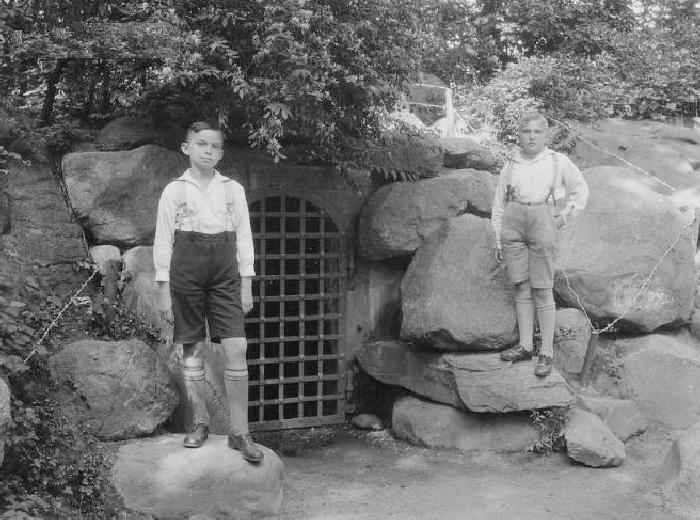 German boy suspenders