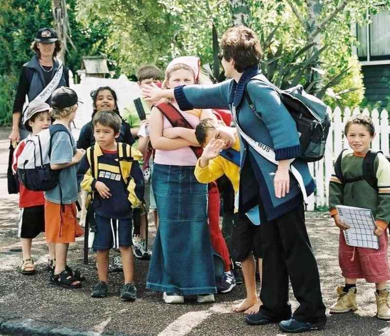 New Zealand going to school
