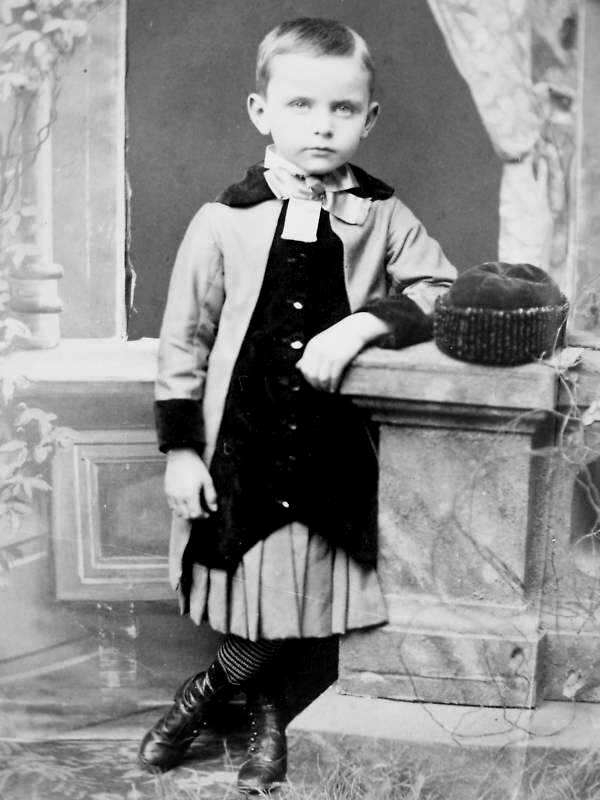 velvet-trimmed boy dress