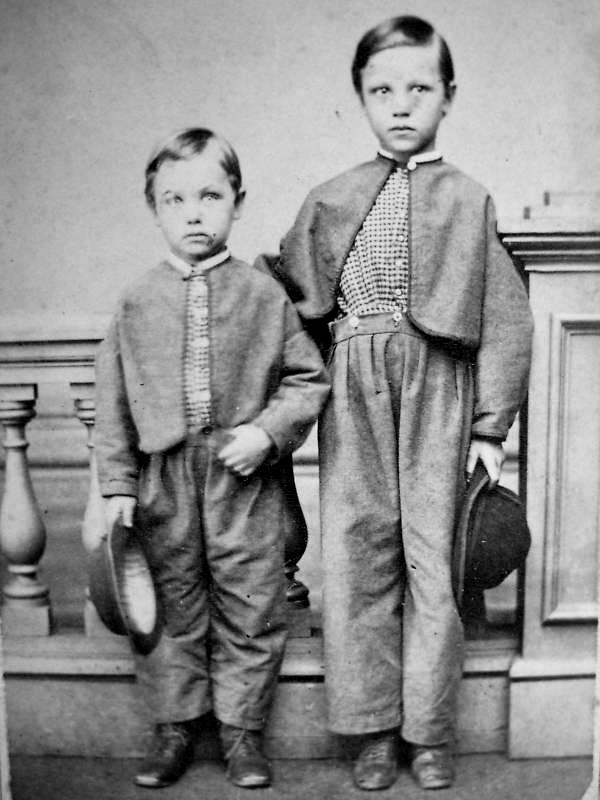 boys cut-away jckjets 1860s