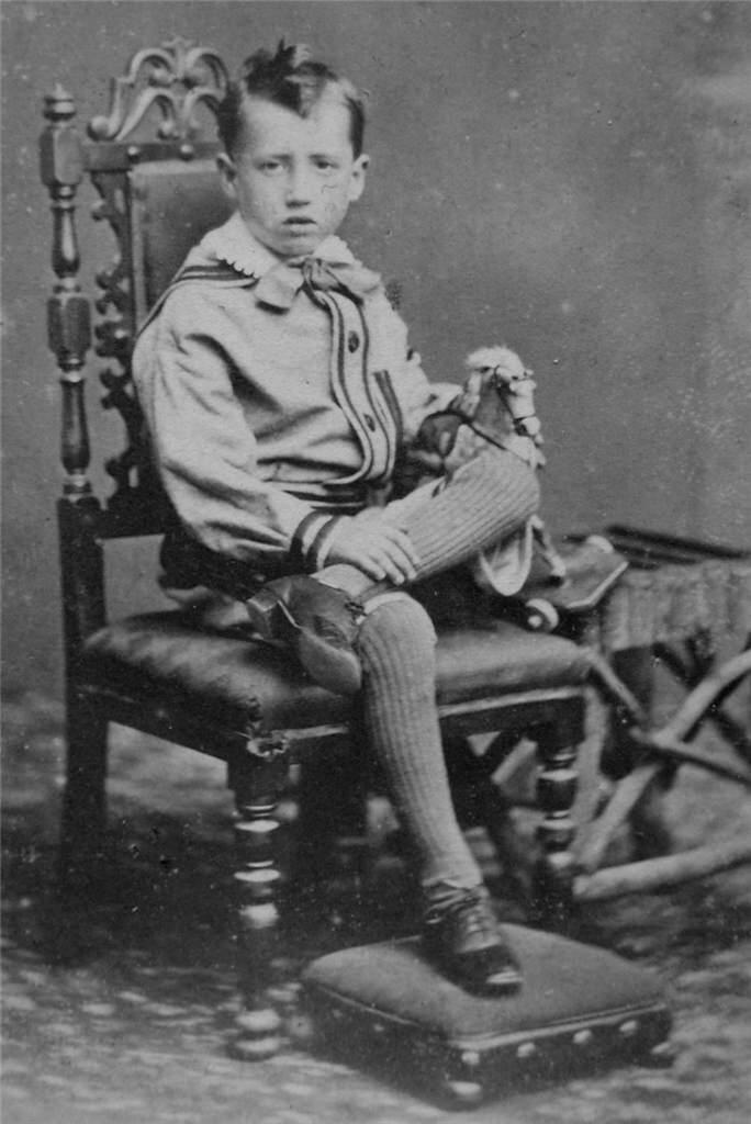 sailor suits 1870s
