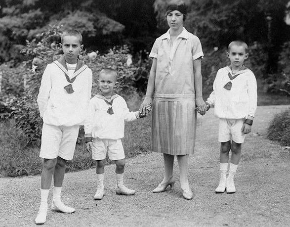 Hungarian sailor suits