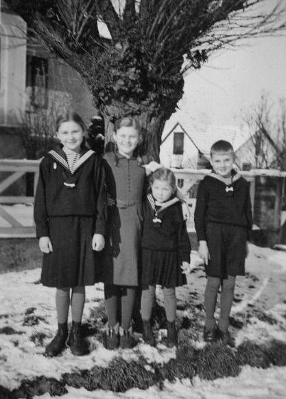 German children sailor suits Matrosenkleidung