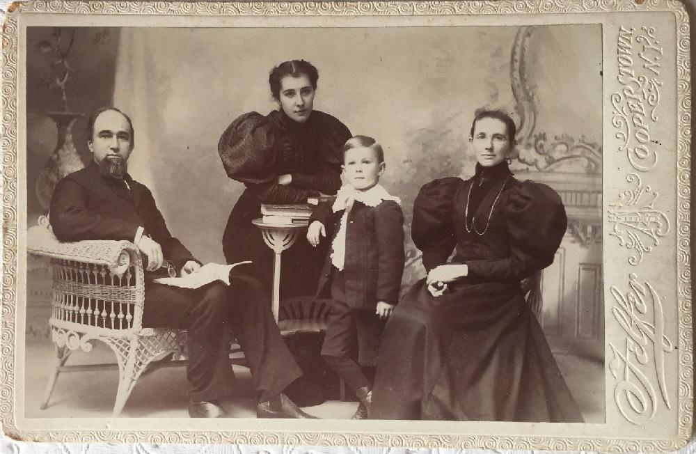 cabinet card edging 