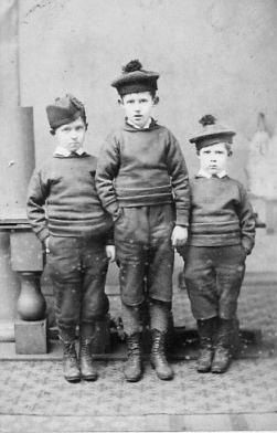 Scottish bonnets