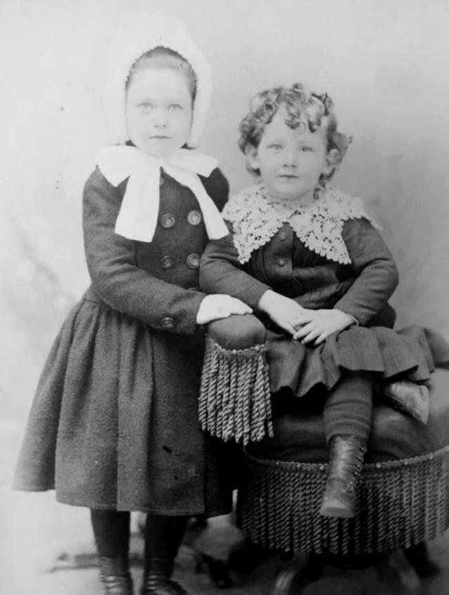 skirted garment identification