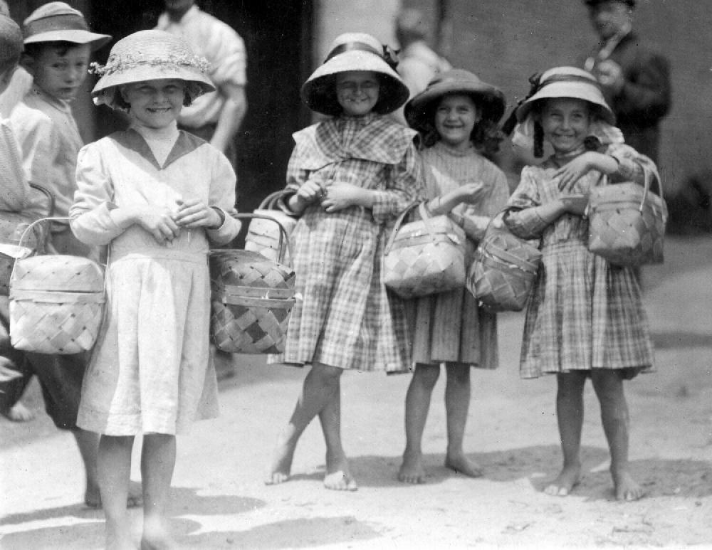 American girls dresses 20th century