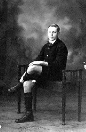 Australian short pants suits