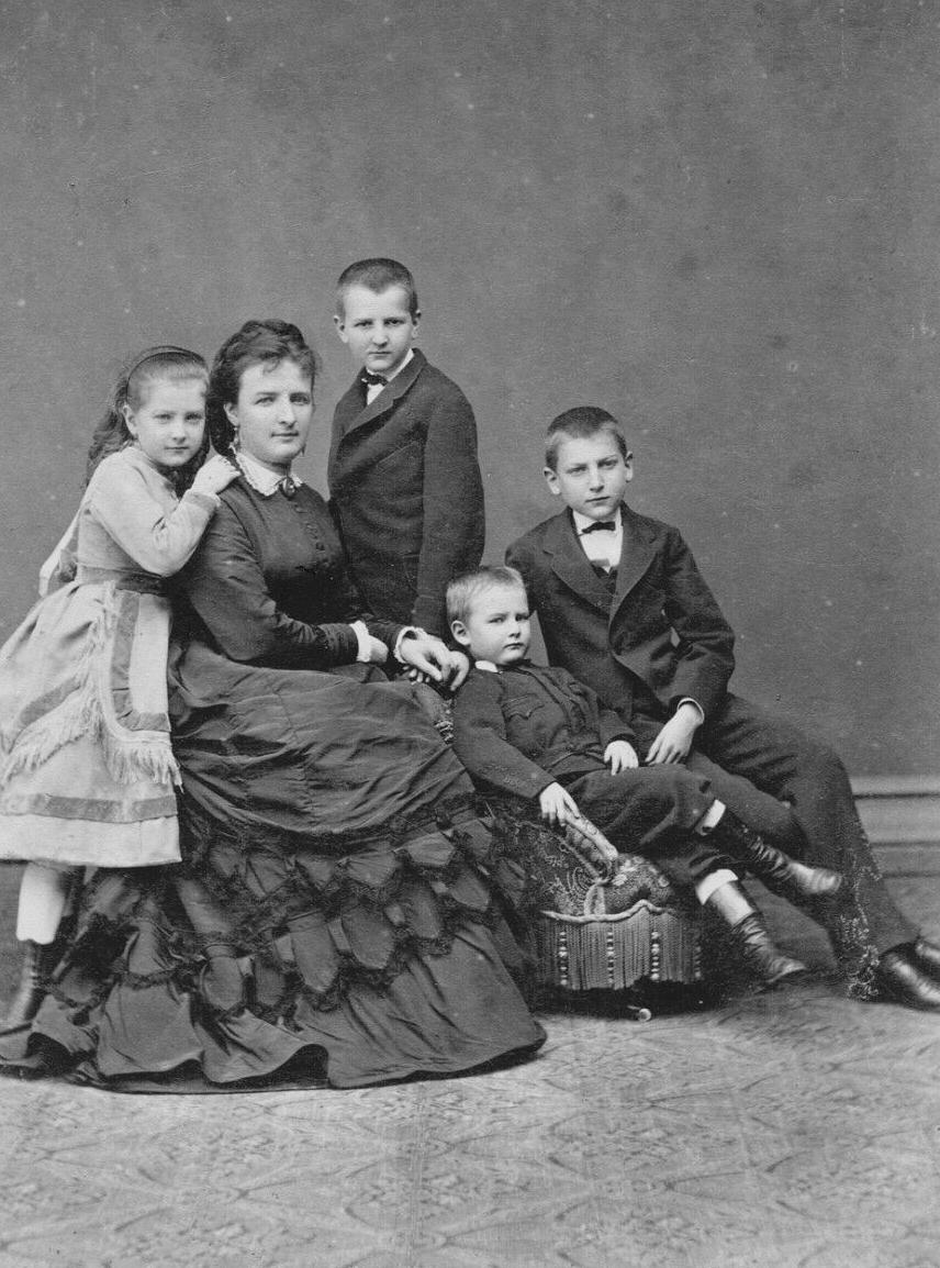 1860s Vienna family