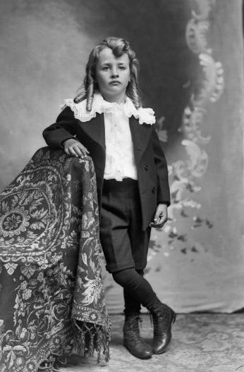 boys 1880s collars