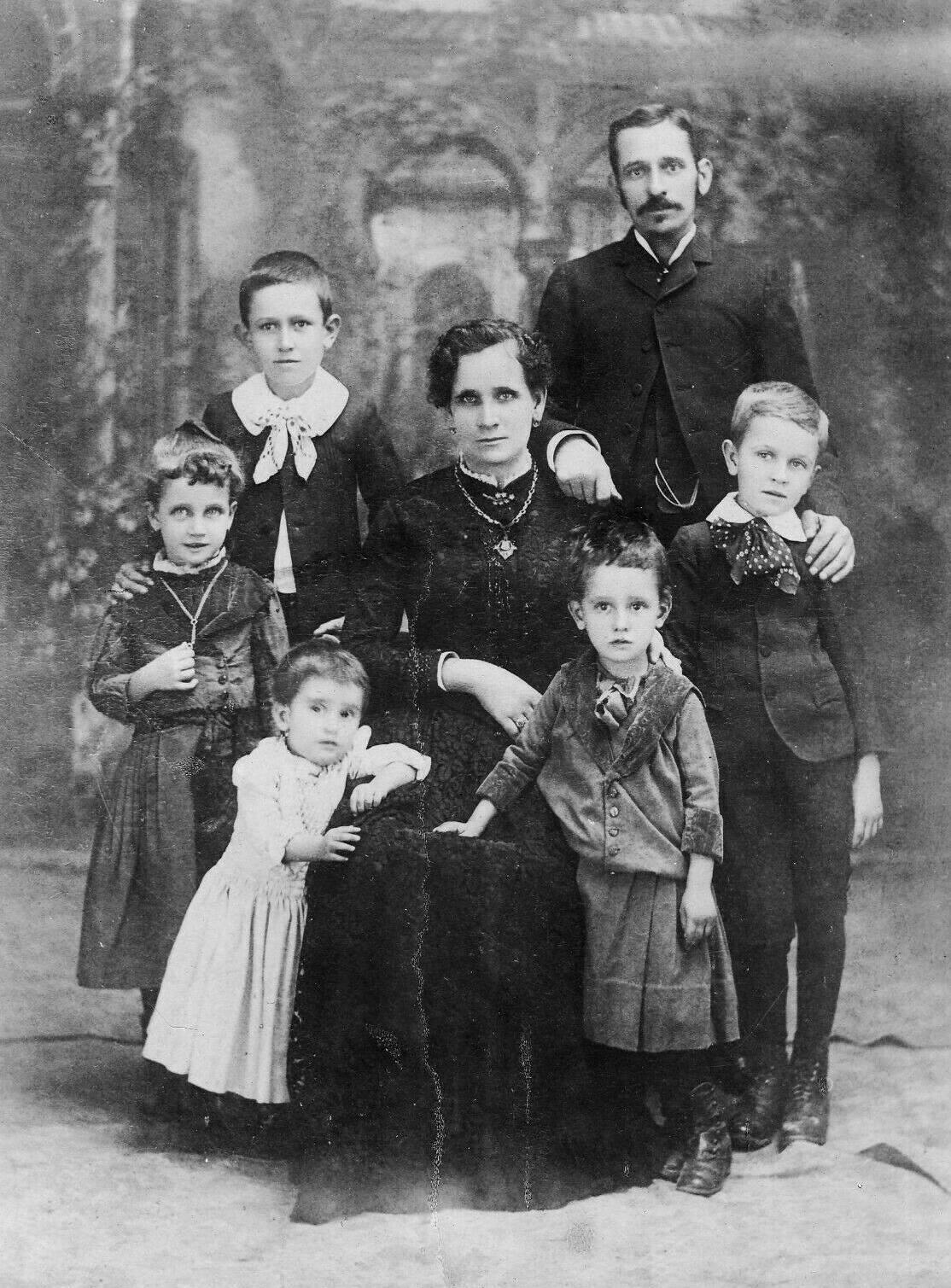 1890s Mexican-American family