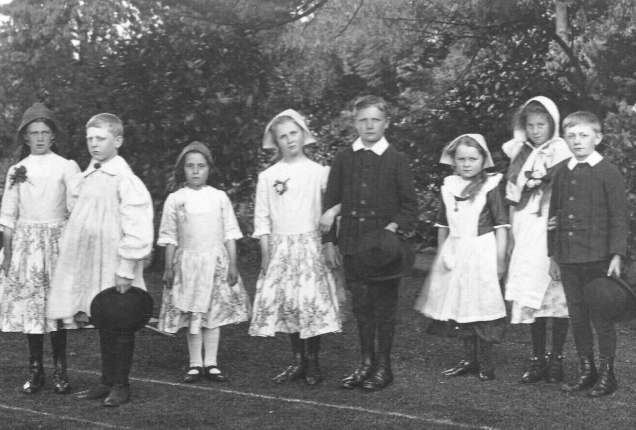 English festival costumes