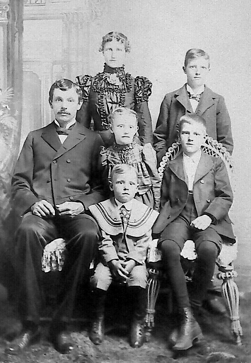 unknown juvenile boys suit 