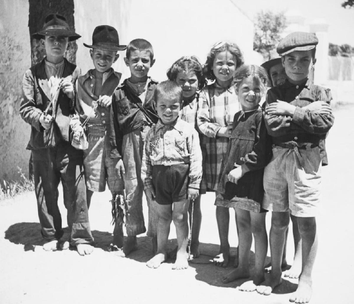 Portuguese children 20th century
