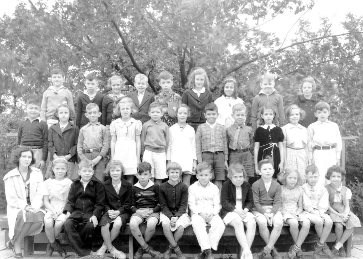 1940s schoolwear
