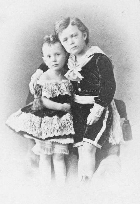 Nicolas II childhood clothes