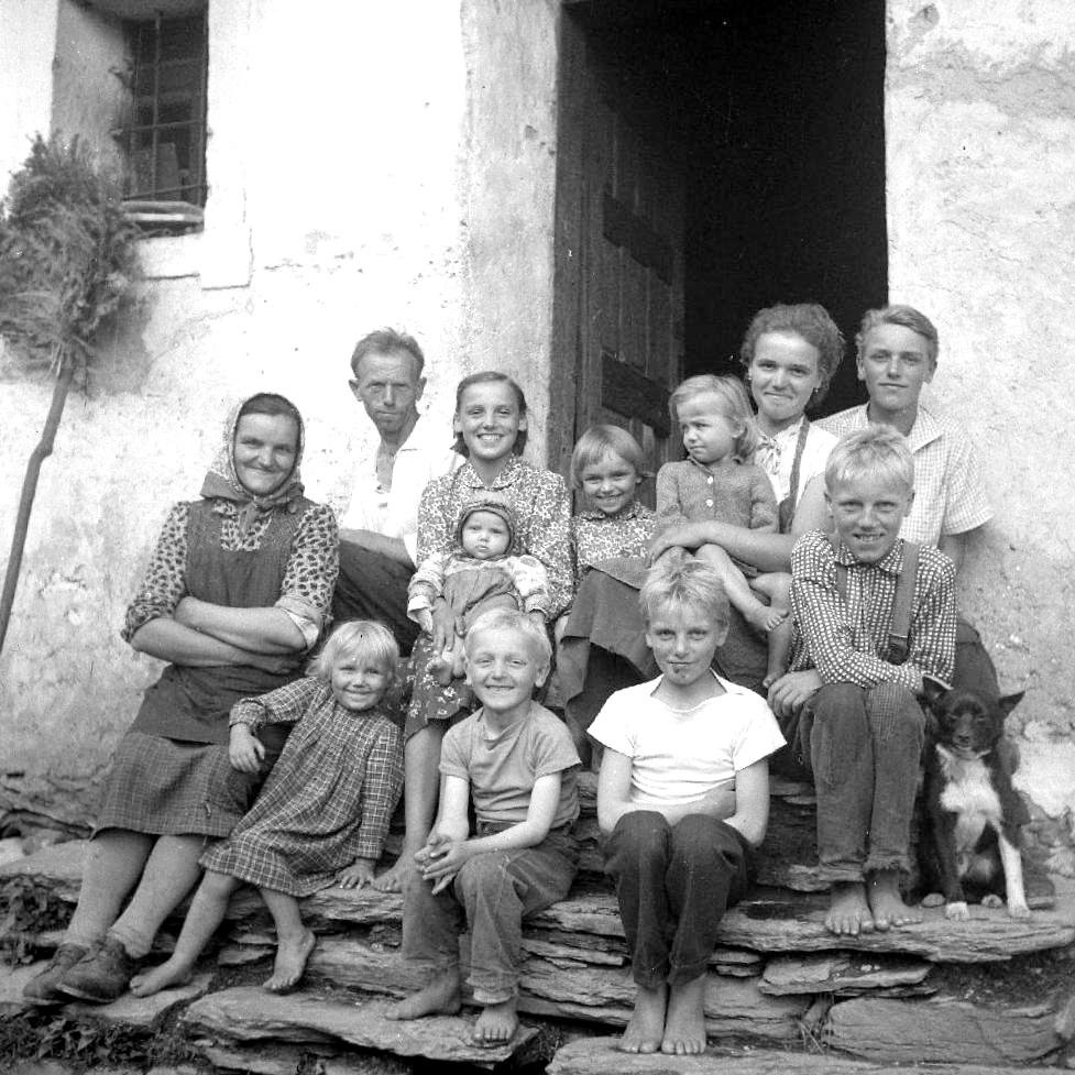 Kladnik family