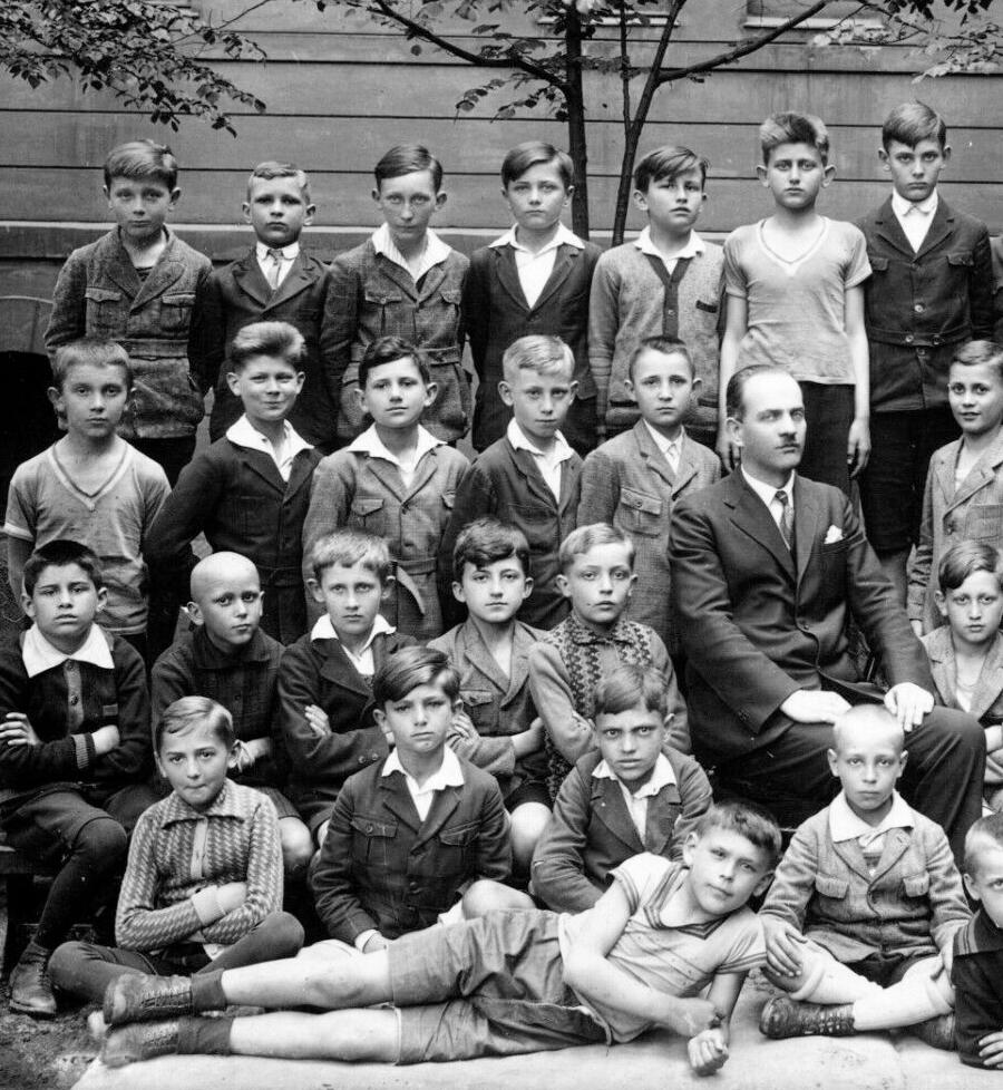 Hungarian schools 1930s