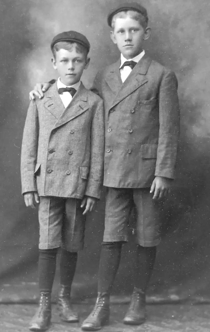 double-breasted suits 1900s