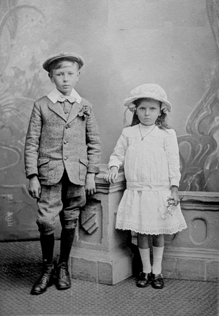 English knicker suits