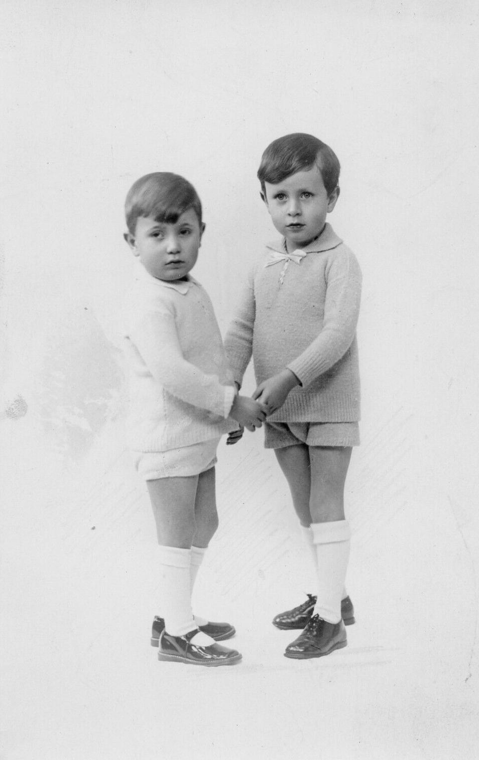 Belgian knit suits