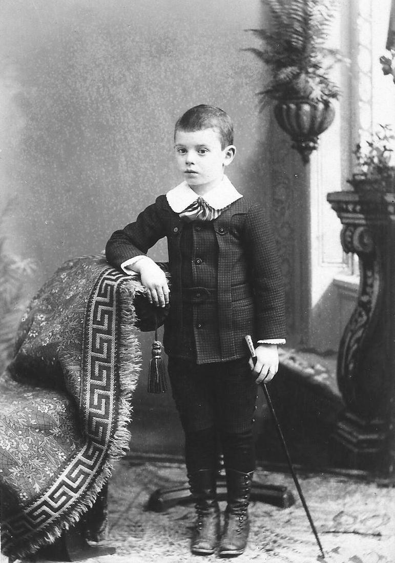 Norfolk suit ages
