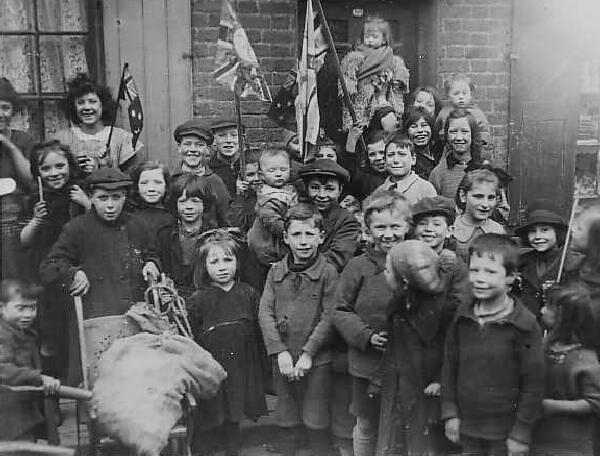 London Eastend children