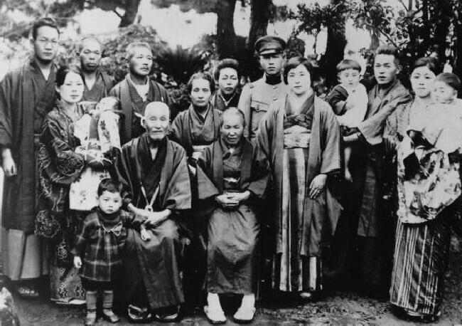 Japanese World War II family