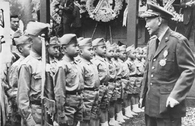 Chinese Boy Scouts Chiang Kai Shek