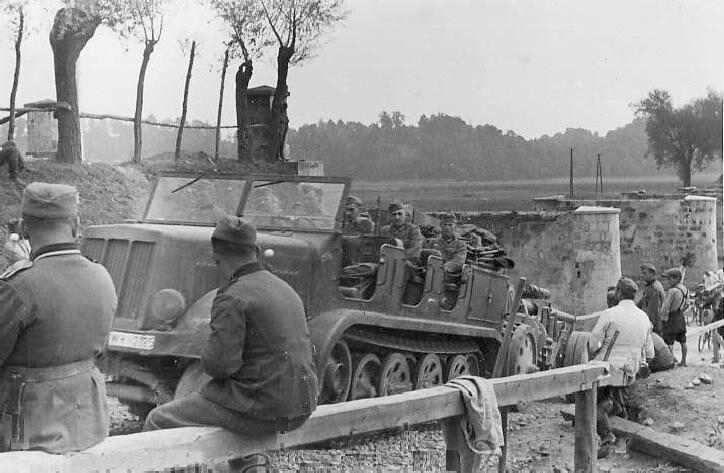 Wehrmacht artillery 
