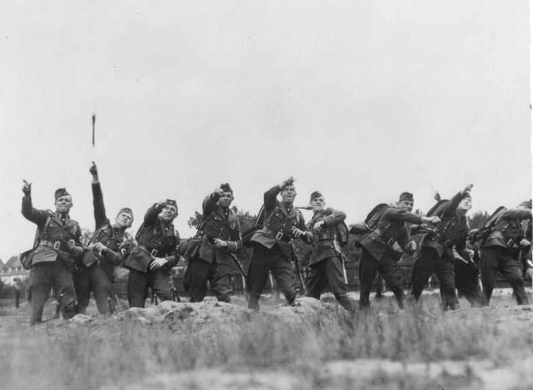 Wehrmacht recruit training 