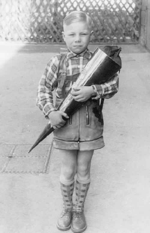 German boy lederhosen