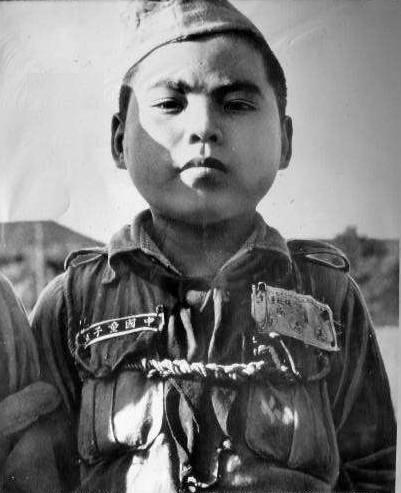 Chinese Army boy soldier Hanglow 