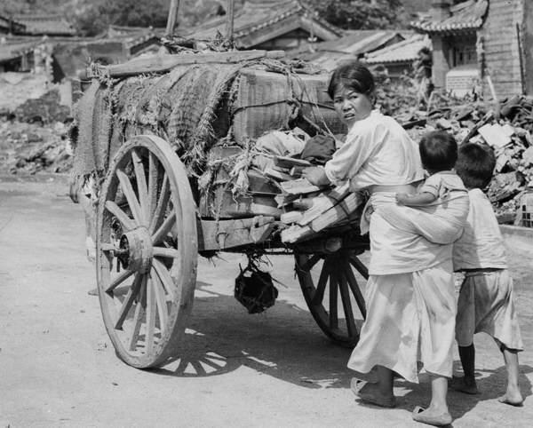 Korean refugees