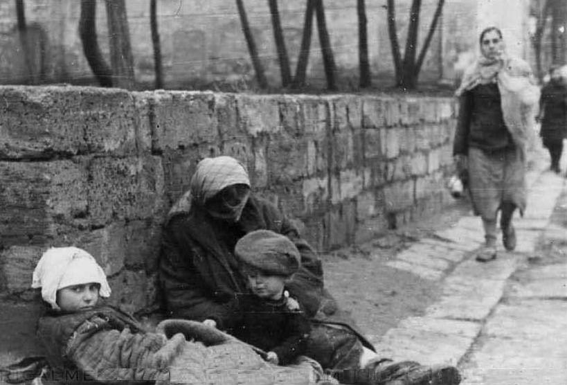 homeless Ukranian family