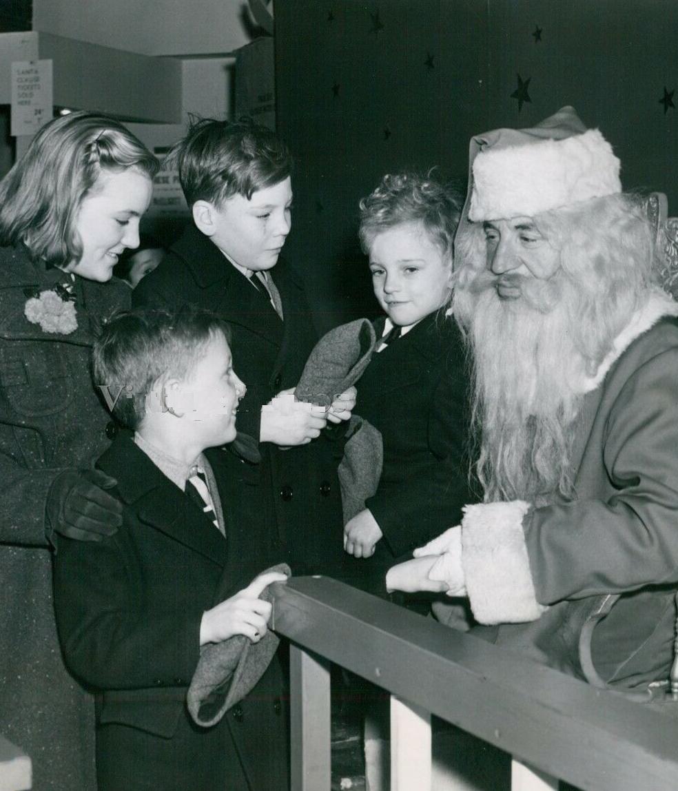 British Overseas Evacuee Children: Christmas (1940)